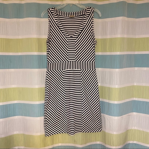 Cremieux Striped Dress Blue & White Sz Small - Picture 6 of 6